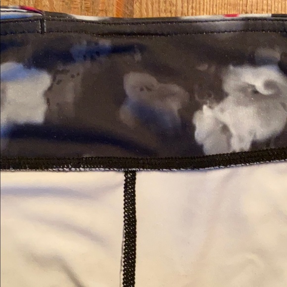 Inner Spirit Leggings Size S - Picture 5 of 5